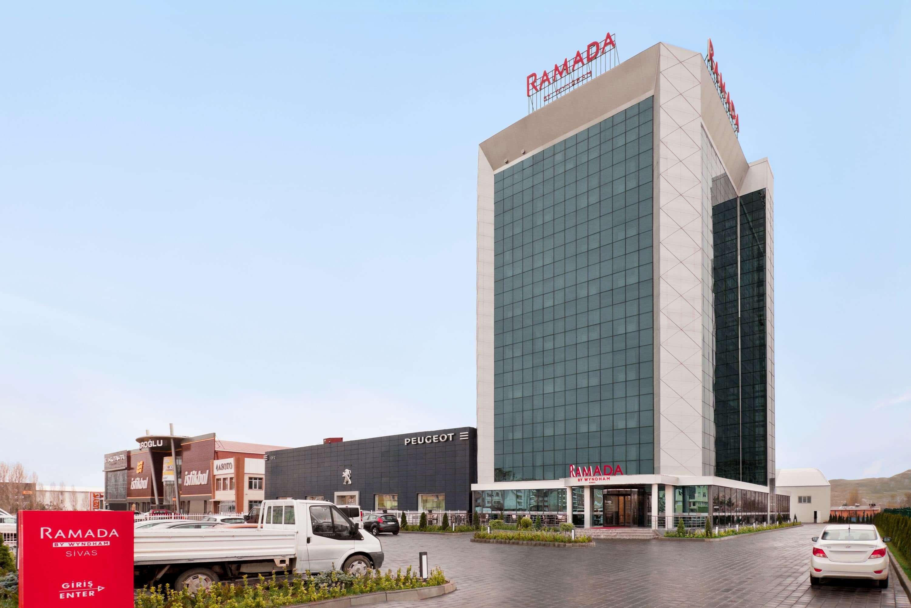 Hotel Ramada By Wyndham Sivas Exterior foto